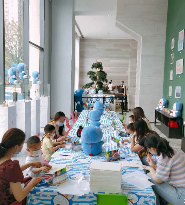 金輝江山銘著兒童繪畫